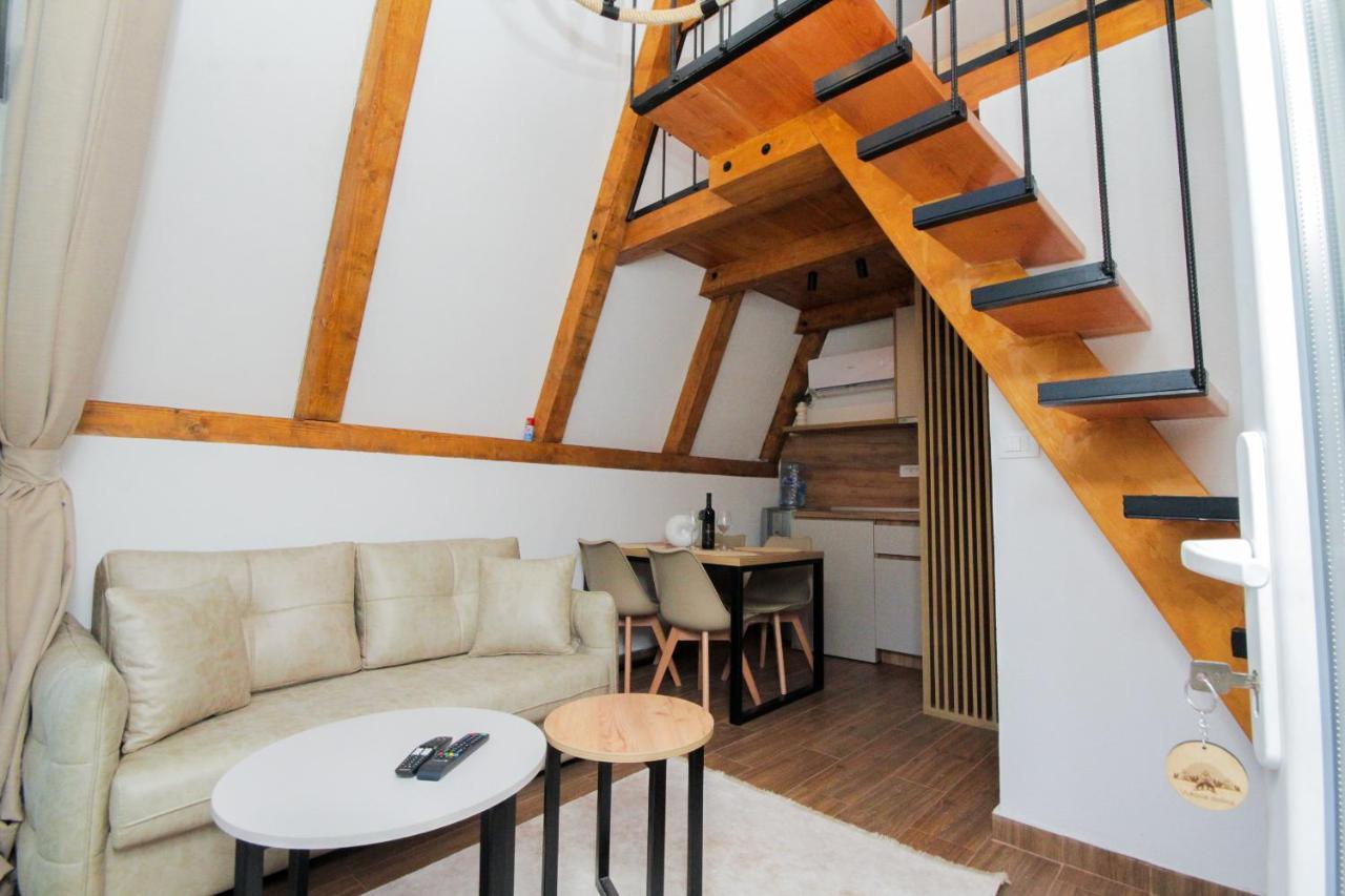 Vukova Dolina Apartments ツェティニェ エクステリア 写真
