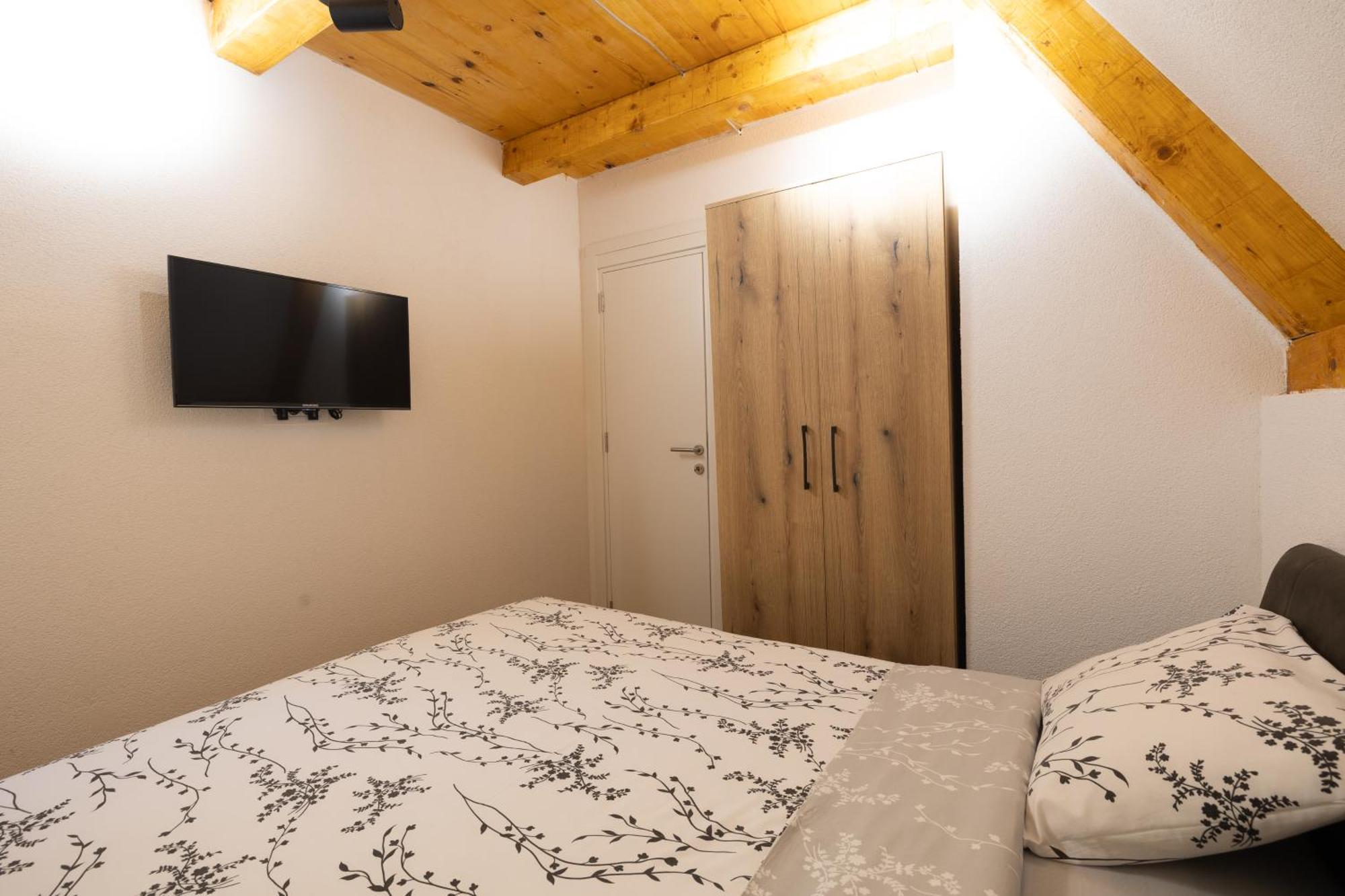 Vukova Dolina Apartments ツェティニェ エクステリア 写真