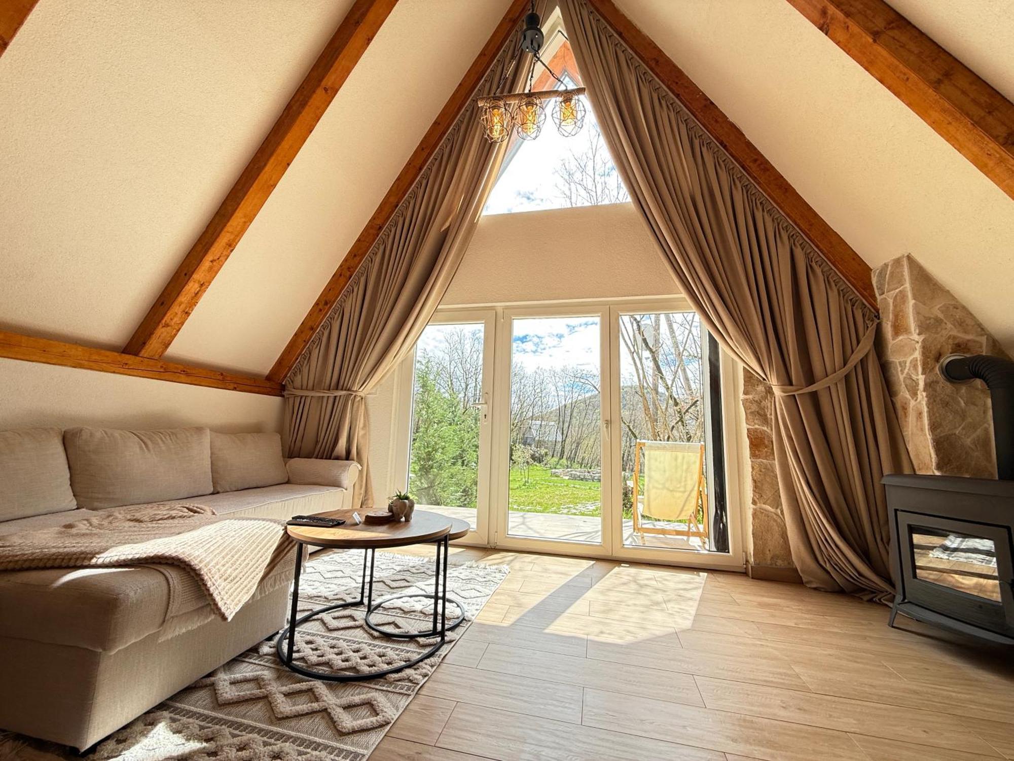 Vukova Dolina Apartments ツェティニェ エクステリア 写真
